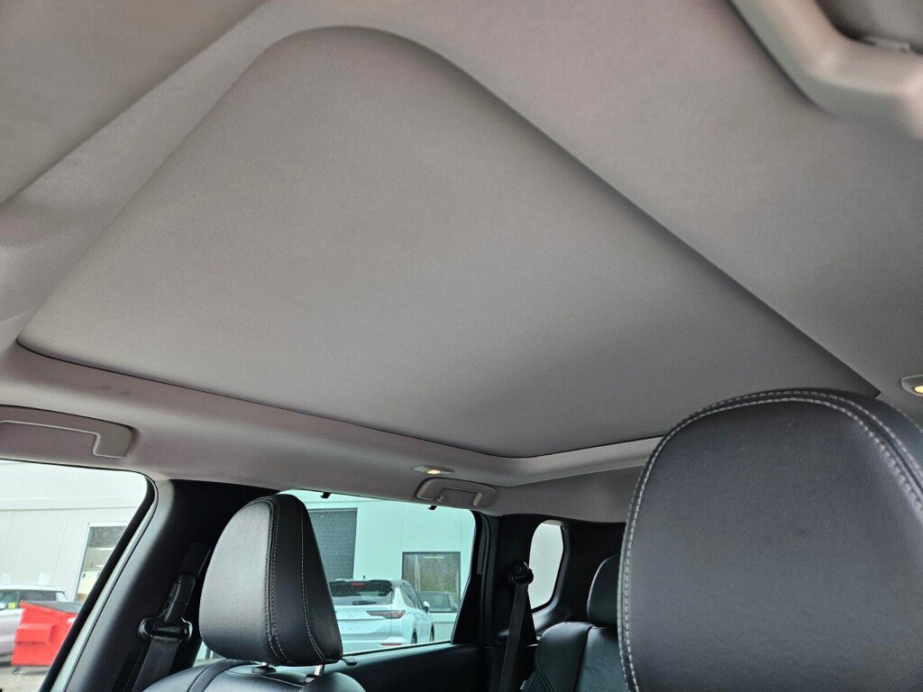 Used 2023 Mitsubishi Outlander SEL image 28