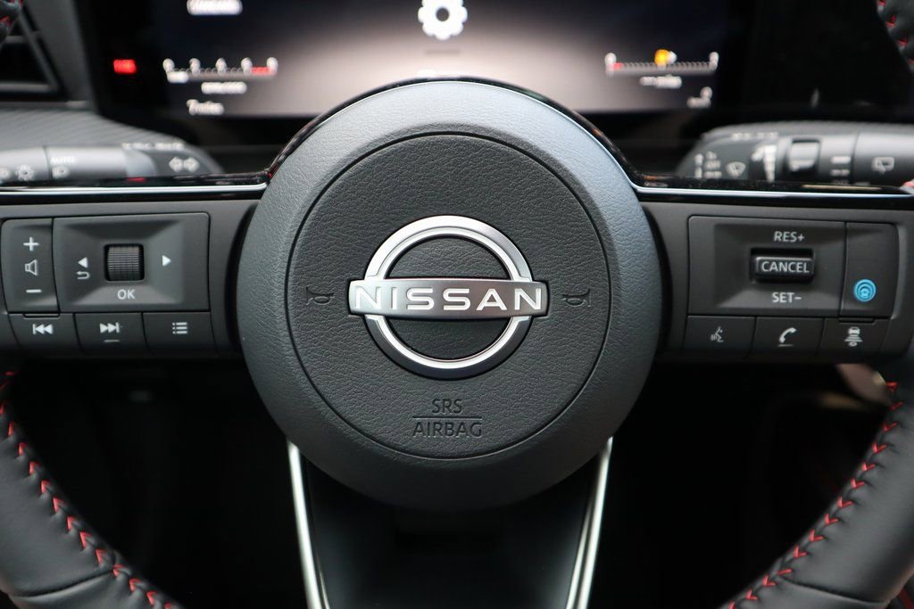 New 2025 Nissan Kicks SR FWD image 19