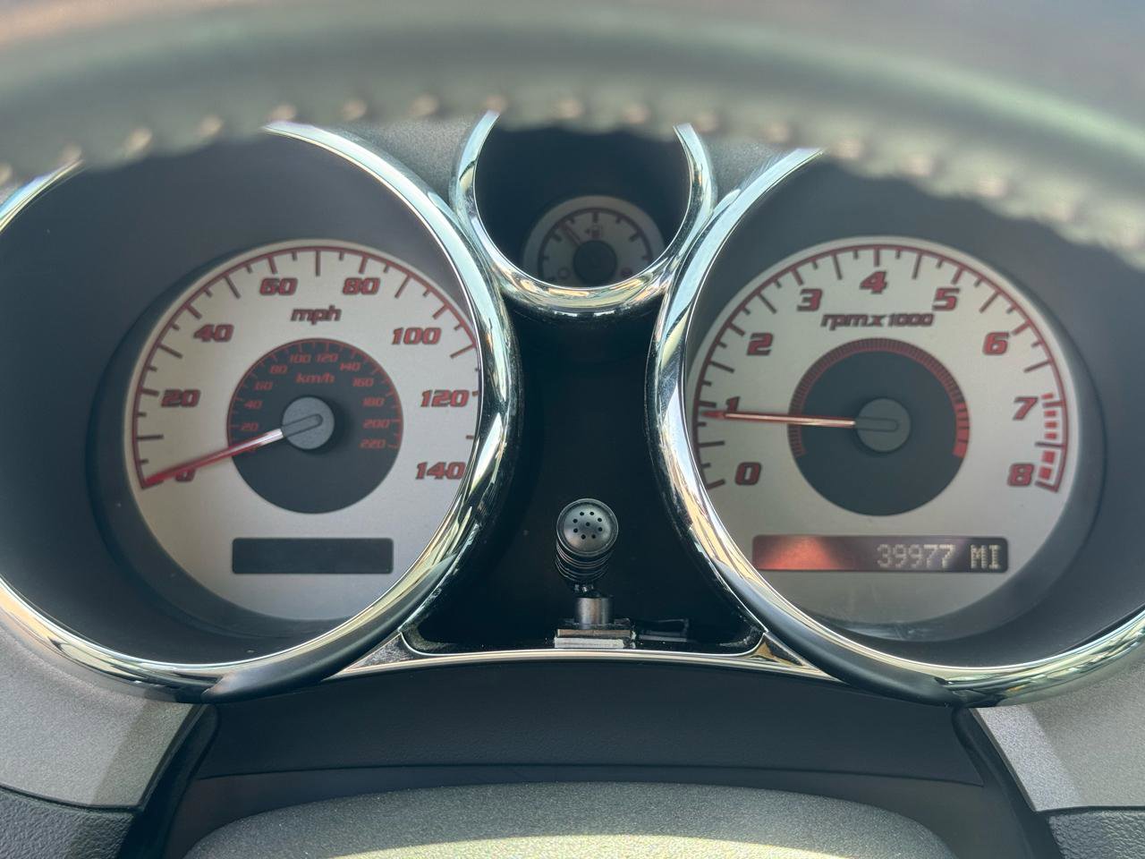 Used 2006 Pontiac Solstice Convertible w/ Premium Package RWD image 28