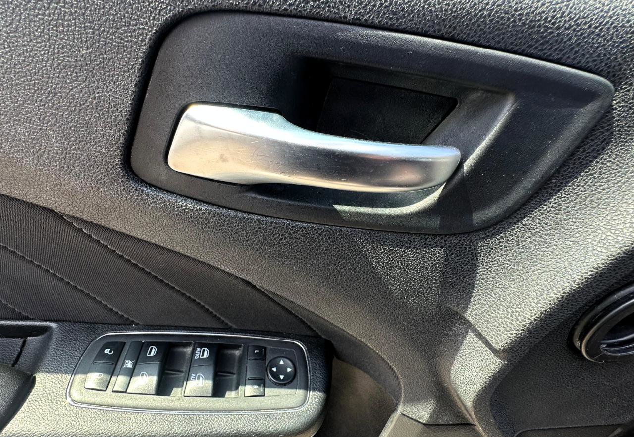 Used 2023 Dodge Charger SXT RWD image 19