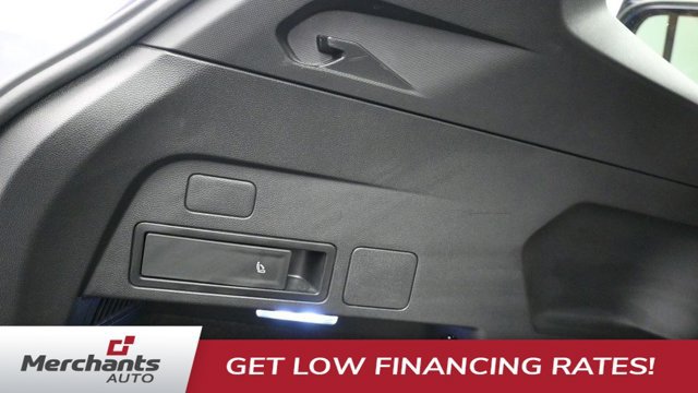 Used 2022 Volkswagen Tiguan SE AWD/4WD image 18