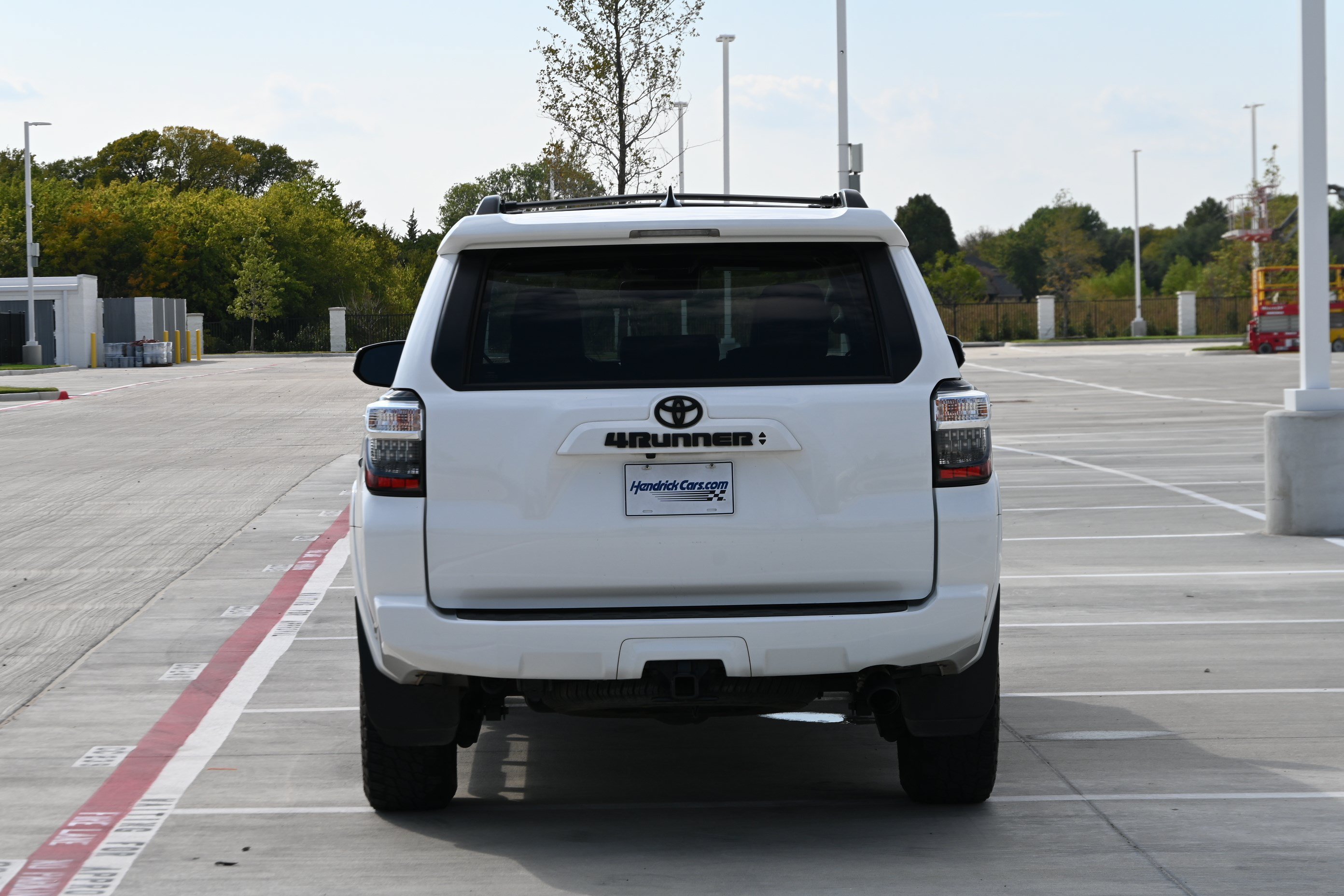 Used 2023 Toyota 4Runner SR5 Premium w/ Moonroof Package AWD/4WD image 8