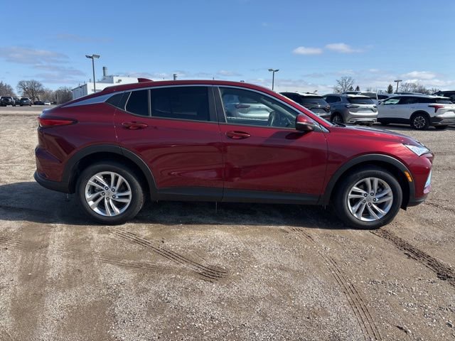 Used 2025 Buick Envista Preferred w/ Advanced Safety Package image 5