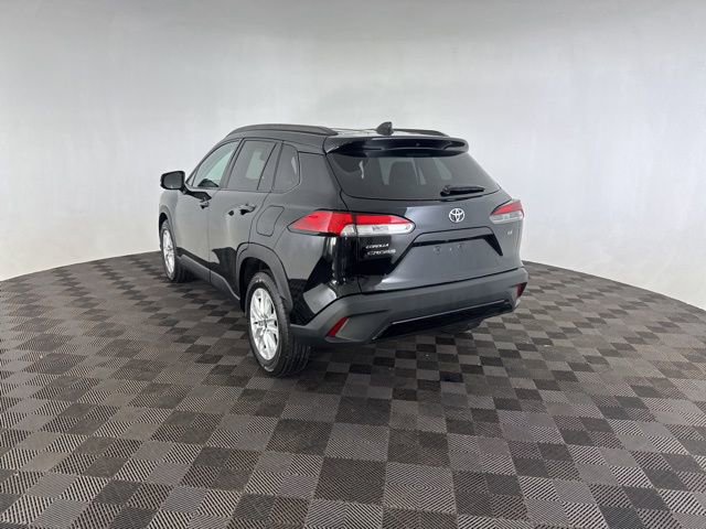 Used 2022 Toyota Corolla Cross LE FWD image 7