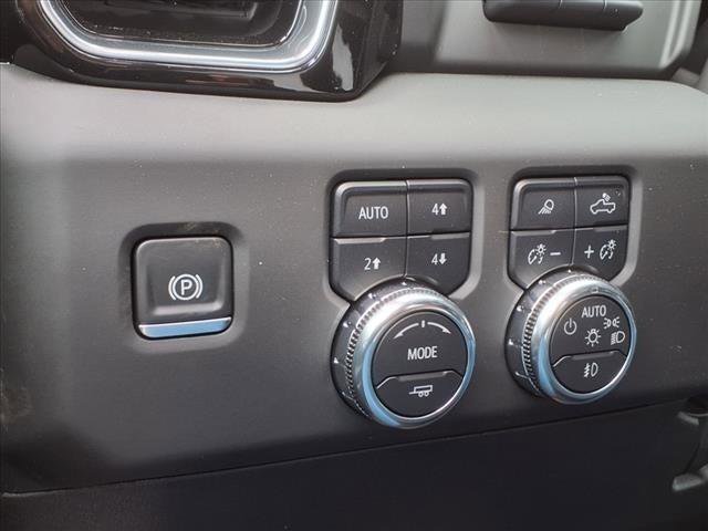 New 2025 GMC Sierra 3500 Denali w/ Denali Reserve Package image 15