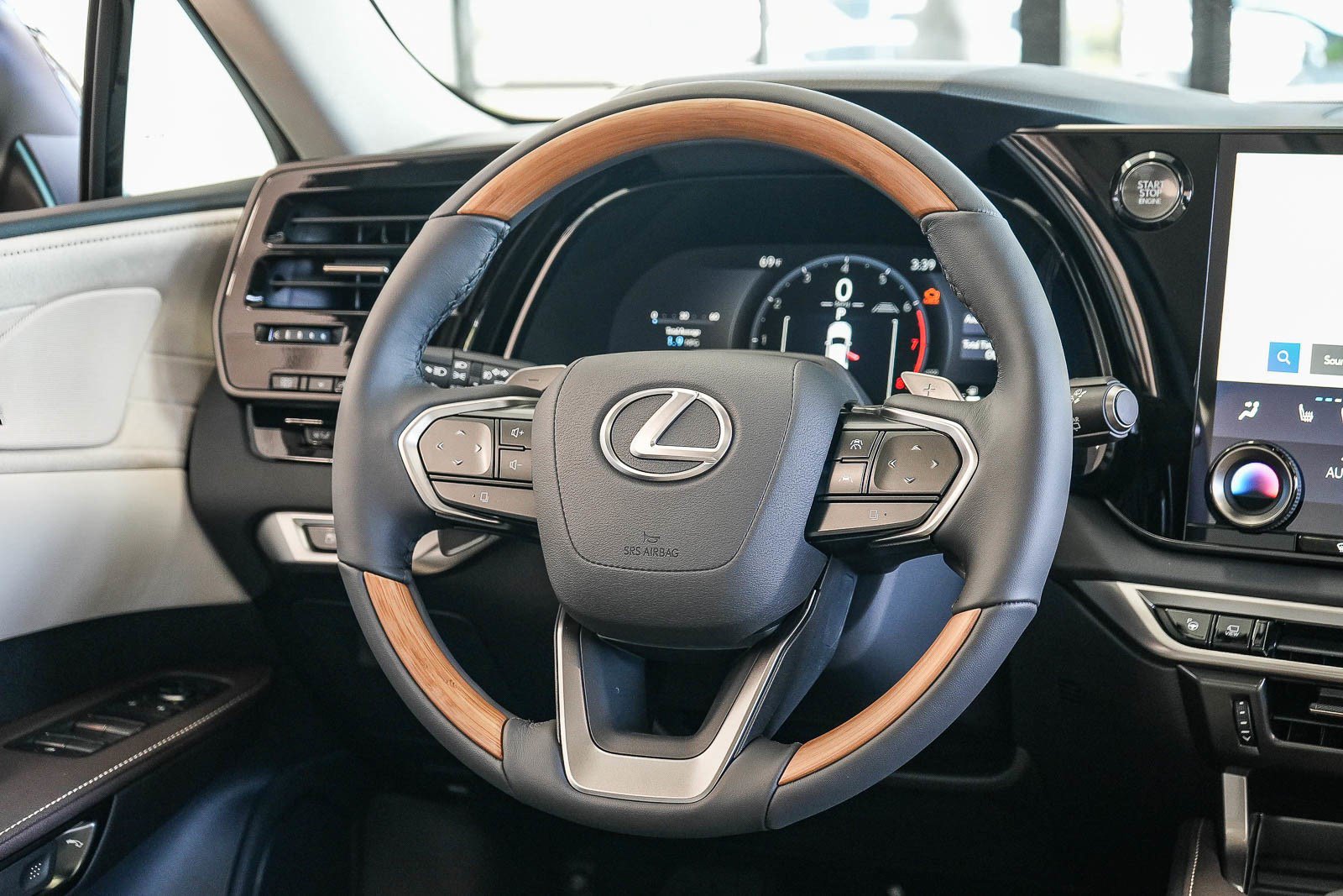 New 2026 Lexus RX 350 FWD image 14