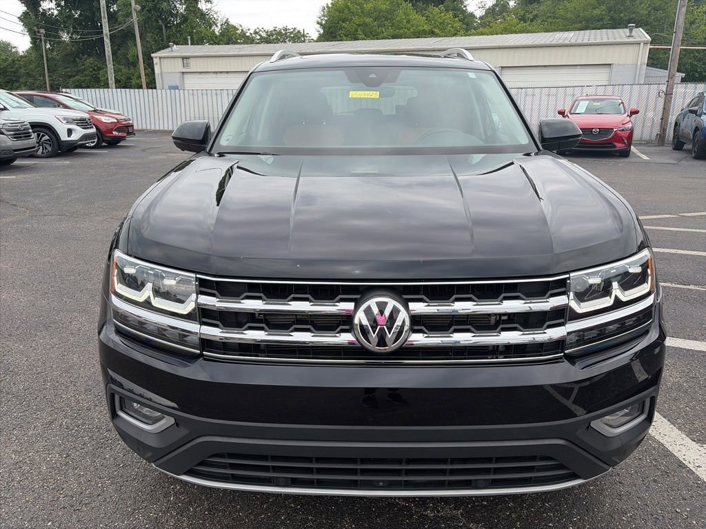 Used 2018 Volkswagen Atlas SEL Premium AWD/4WD image 2