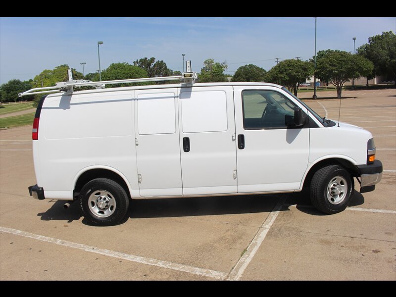 Used 2021 Chevrolet Express 2500 w/ Driver Convenience Package RWD image 6