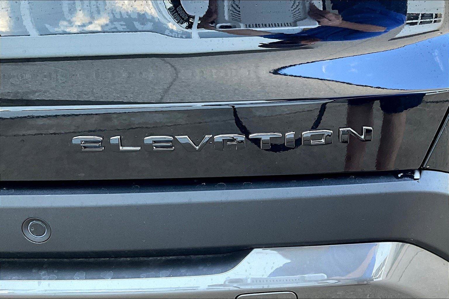 New 2026 GMC Terrain Elevation w/ Black Edition image 8