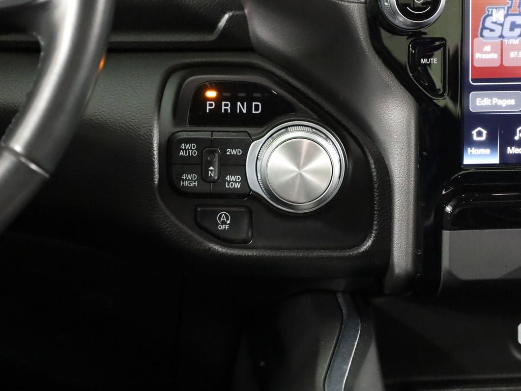Used 2023 RAM 1500 Laramie AWD/4WD image 27