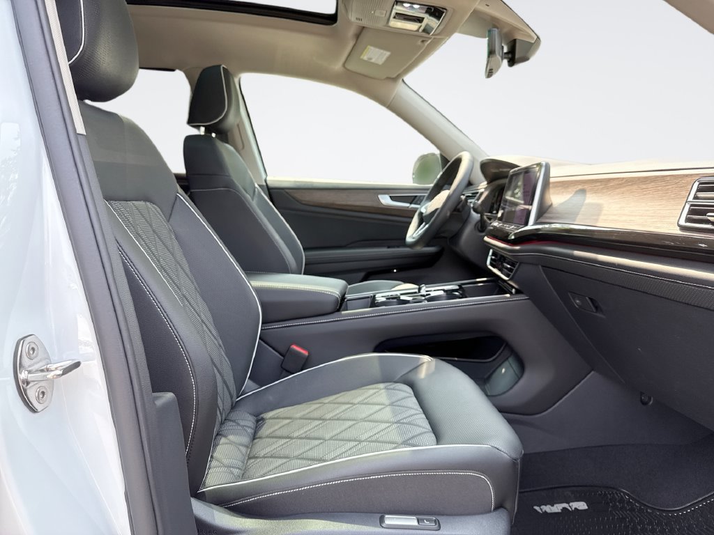 New 2026 Volkswagen Atlas SEL Premium R-Line AWD/4WD image 26
