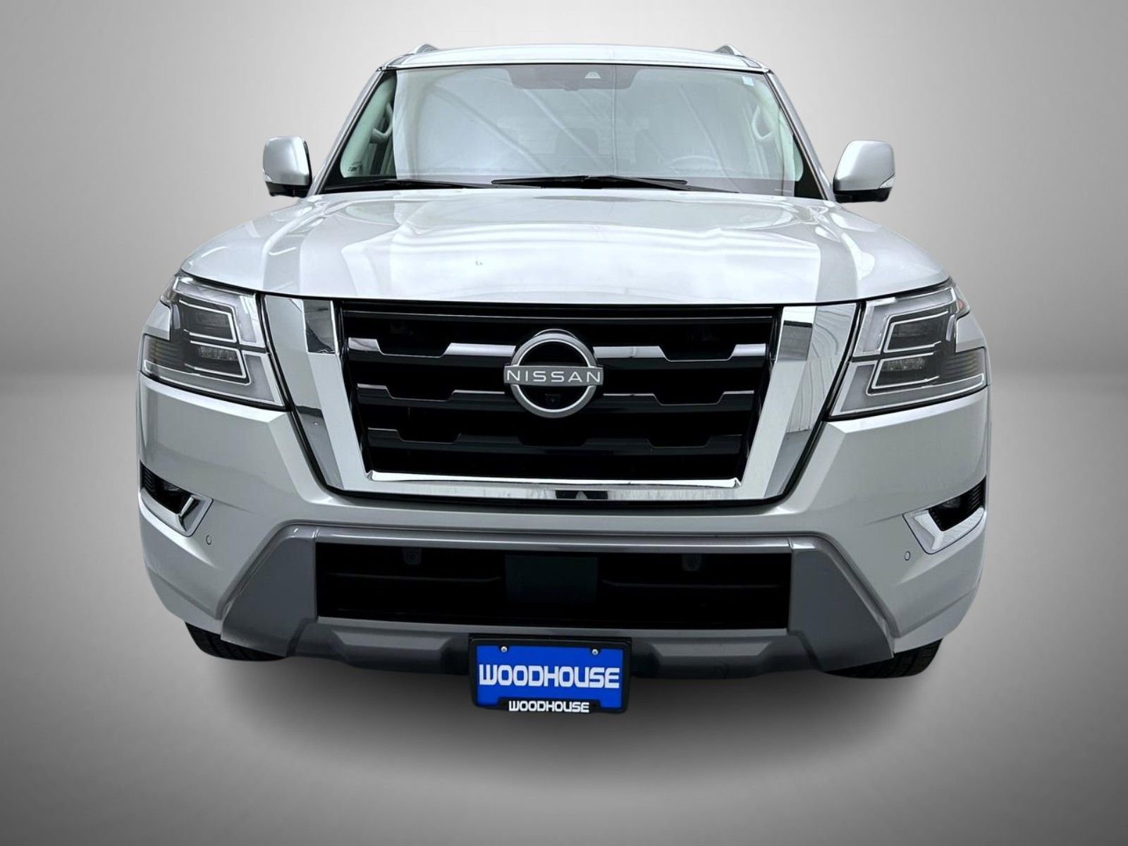 Used 2024 Nissan Armada SL AWD/4WD image 2