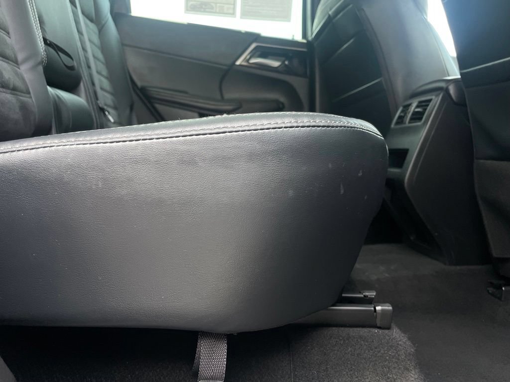 Used 2023 Mitsubishi Outlander SE FWD image 34