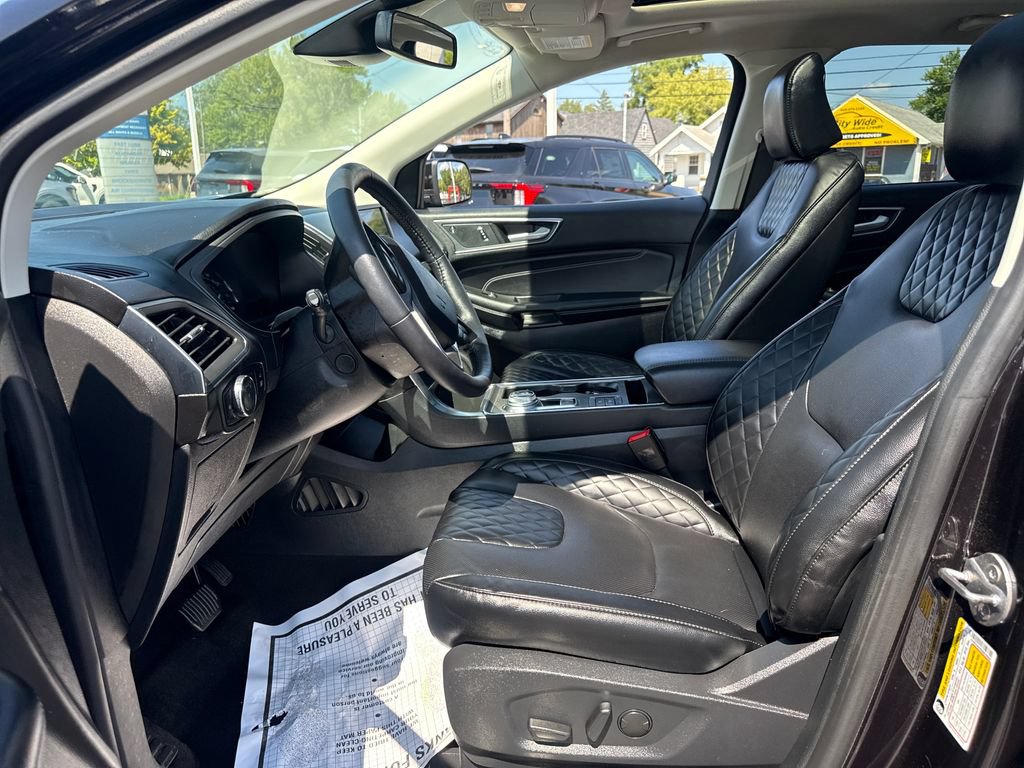 Used 2024 Ford Edge Titanium w/ Equipment Group 301A AWD/4WD image 24