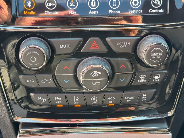 Used 2021 Jeep Grand Cherokee High Altitude AWD/4WD image 26