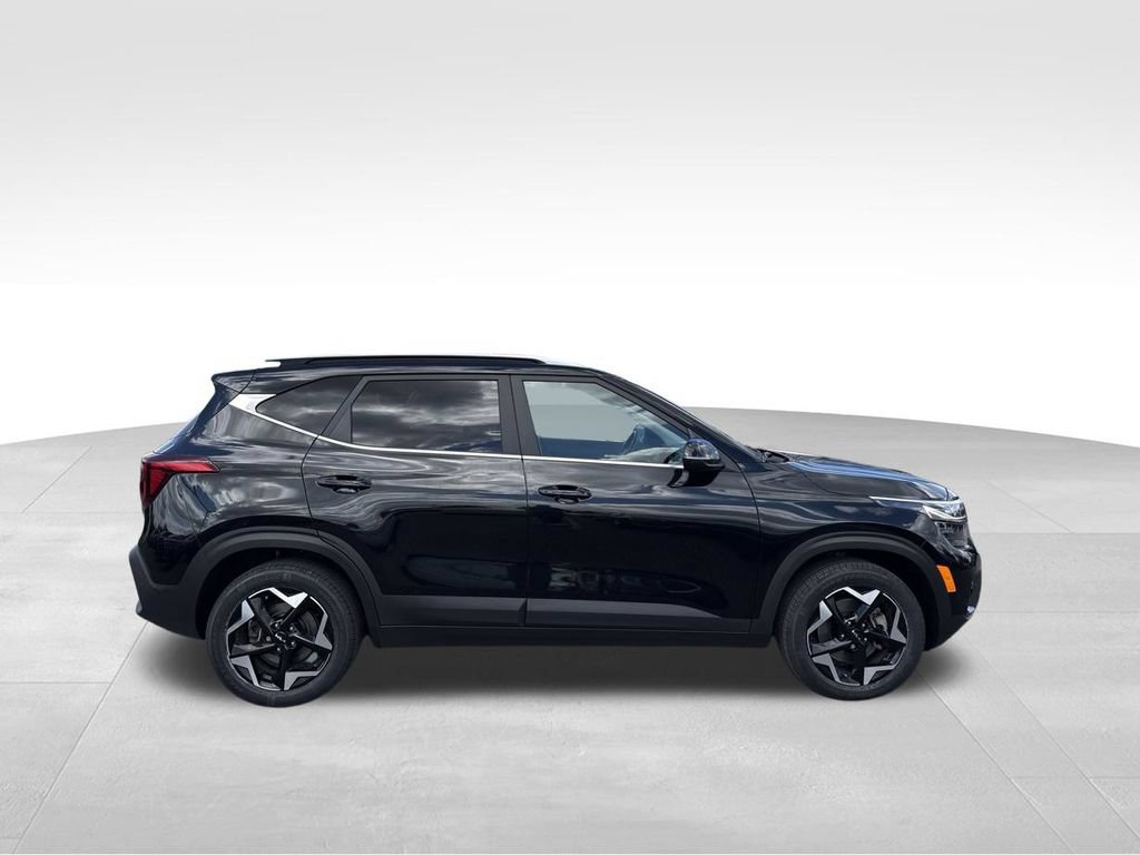 Certified 2024 Kia Seltos EX AWD/4WD image 6
