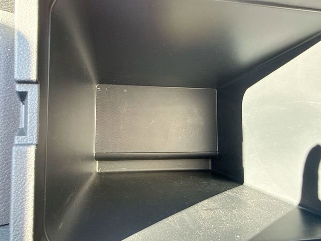 Used 2025 Nissan Sentra SV image 34