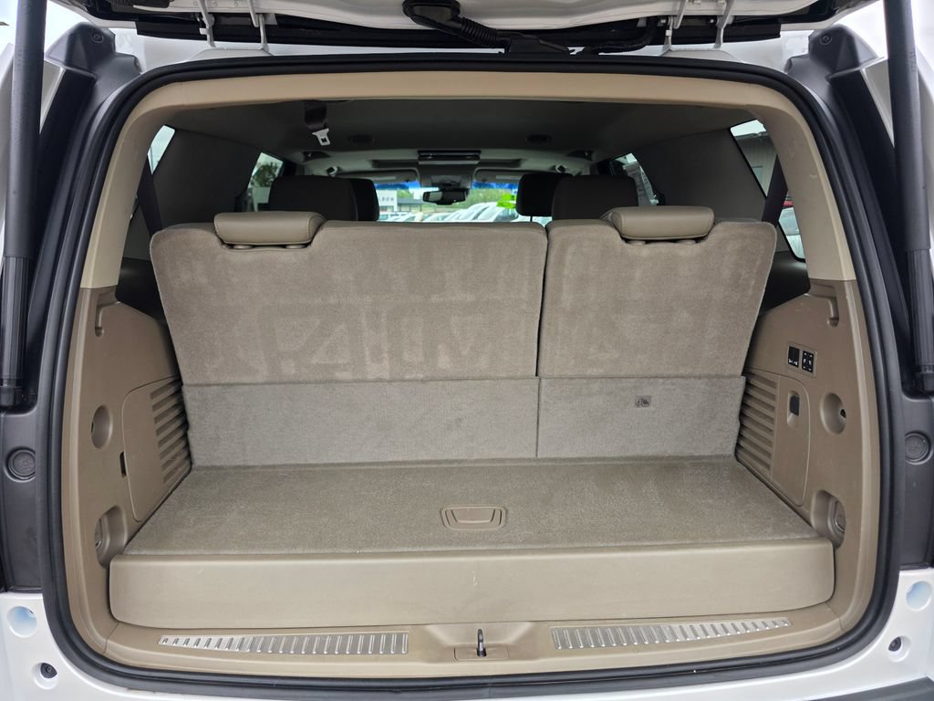 Used 2018 Chevrolet Tahoe Premier AWD/4WD image 25