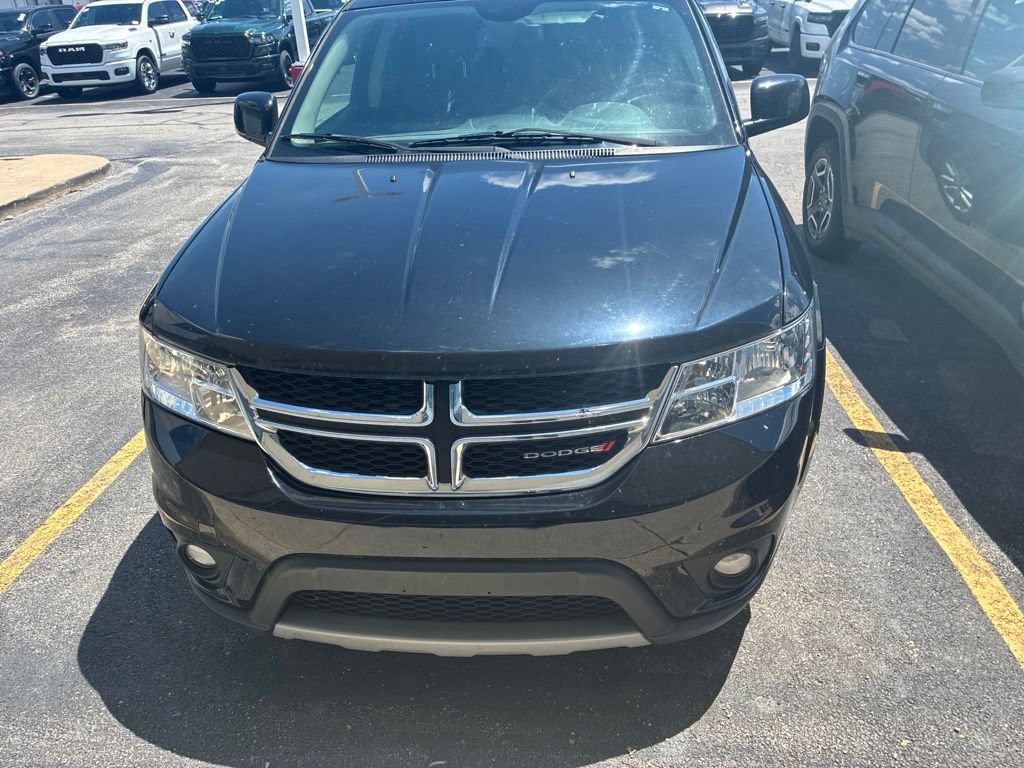 Used 2014 Dodge Journey SXT w/ Flexible Seating Group FWD image 2