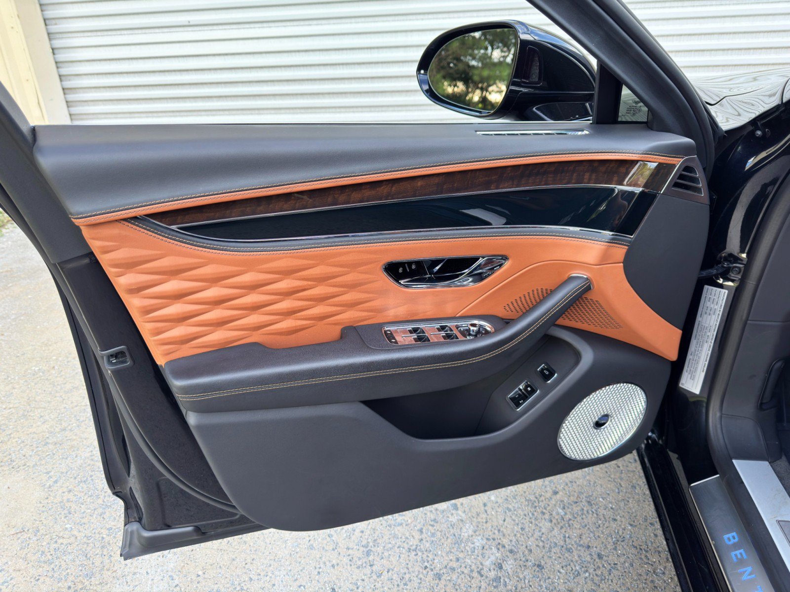 Used 2023 Bentley Flying Spur Azure AWD/4WD image 64