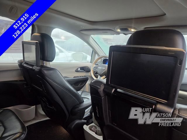 Used 2018 Chrysler Pacifica Limited w/ Tire & Wheel Group image 16