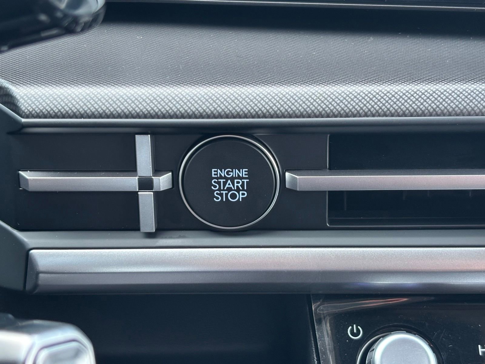 New 2026 Hyundai Santa Fe SE image 23