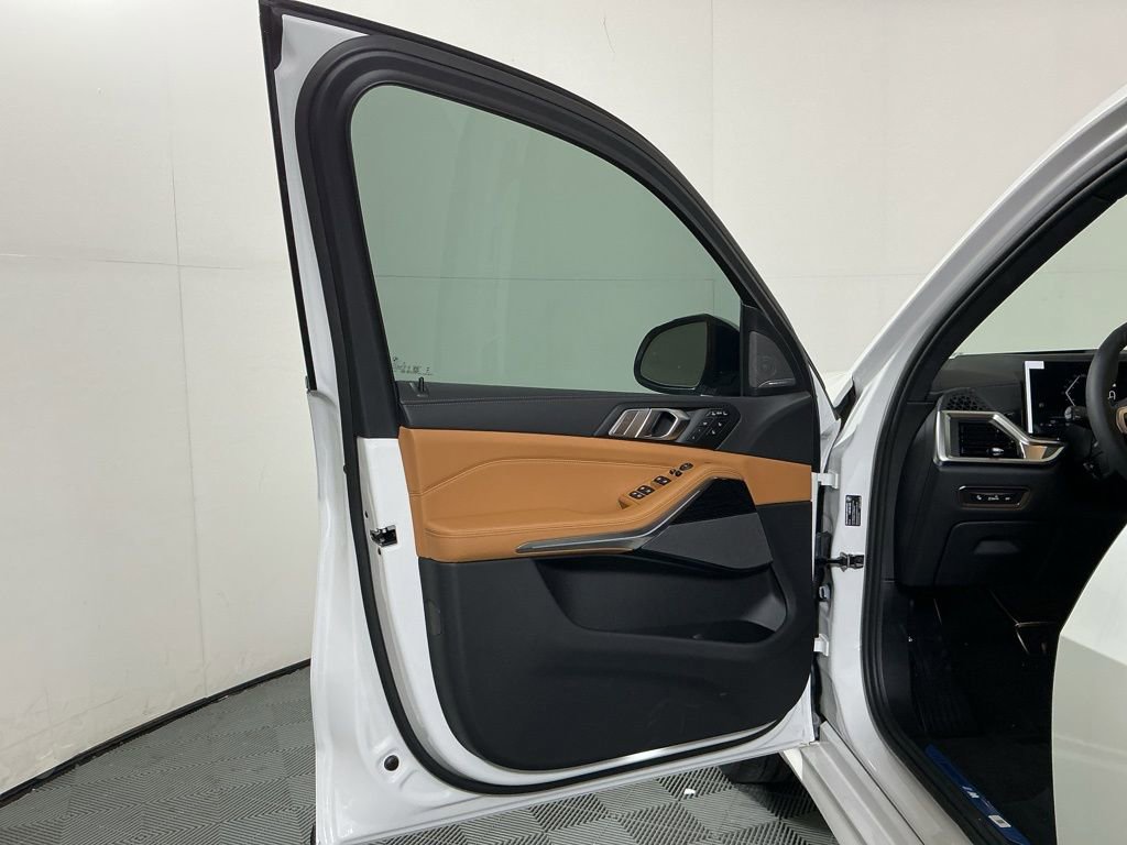 New 2026 BMW X7 xDrive40i w/ Executive Package AWD/4WD image 19