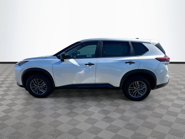 Used 2024 Nissan Rogue S FWD image 4