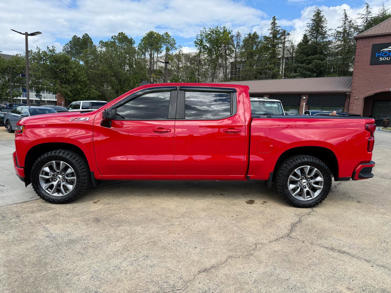 Used 2020 Chevrolet Silverado 1500 RST w/ All-Star Edition AWD/4WD image 2