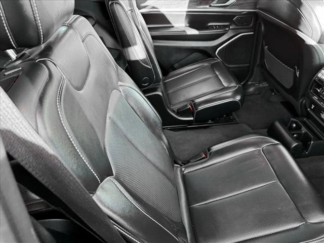 Used 2021 Jeep Grand Cherokee L Limited w/ Luxury Tech Group II image 19