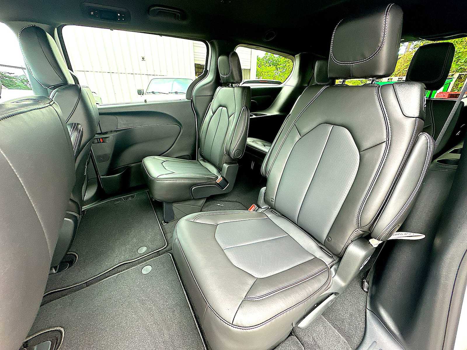 New 2026 Chrysler Voyager LX image 23