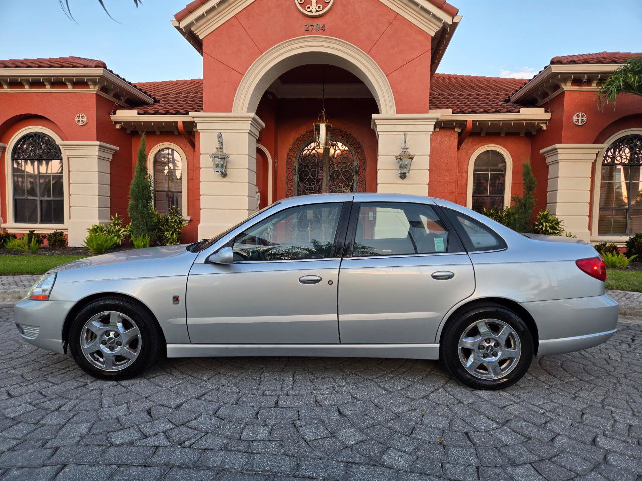 Used 2005 Saturn L-Series L300 FWD image 13