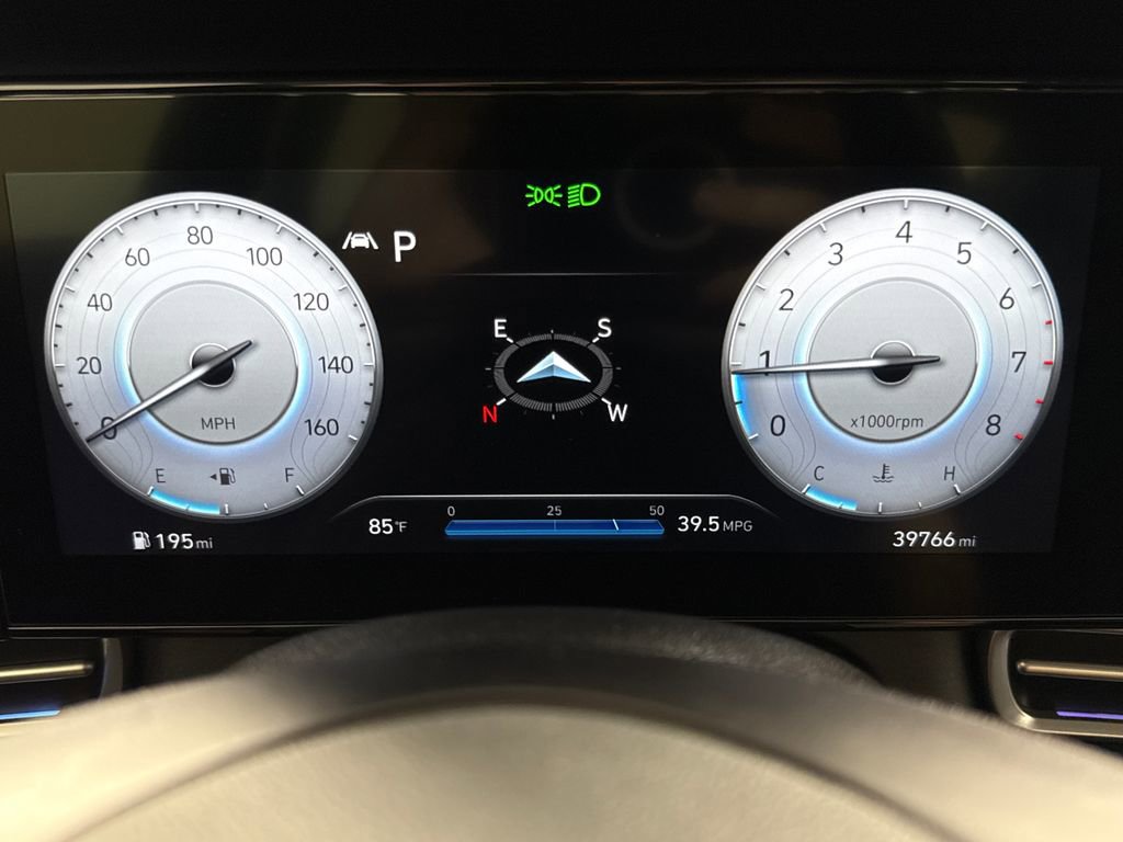 Certified 2023 Hyundai Elantra Limited FWD image 16