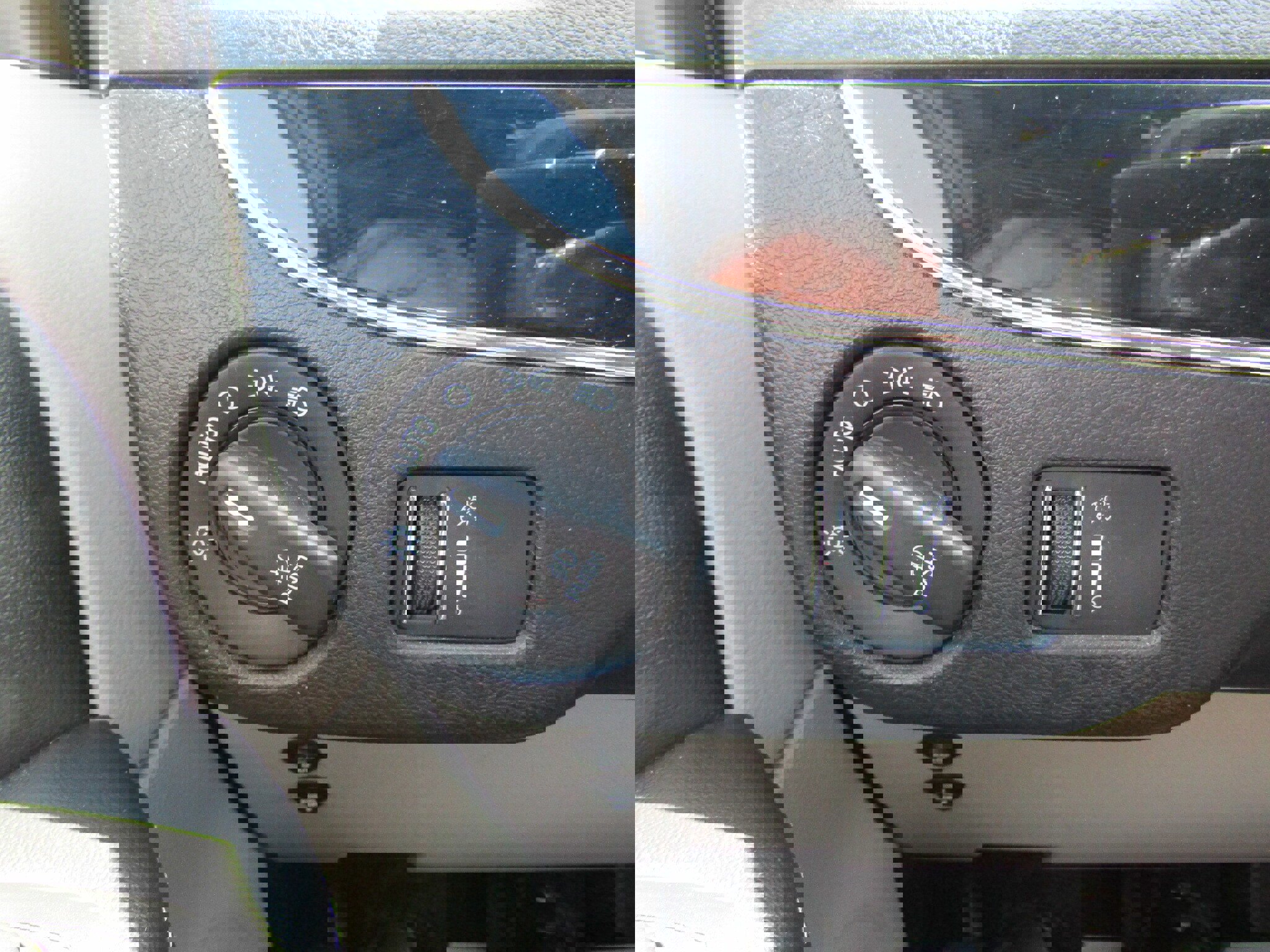 Used 2017 Dodge Grand Caravan SXT image 24