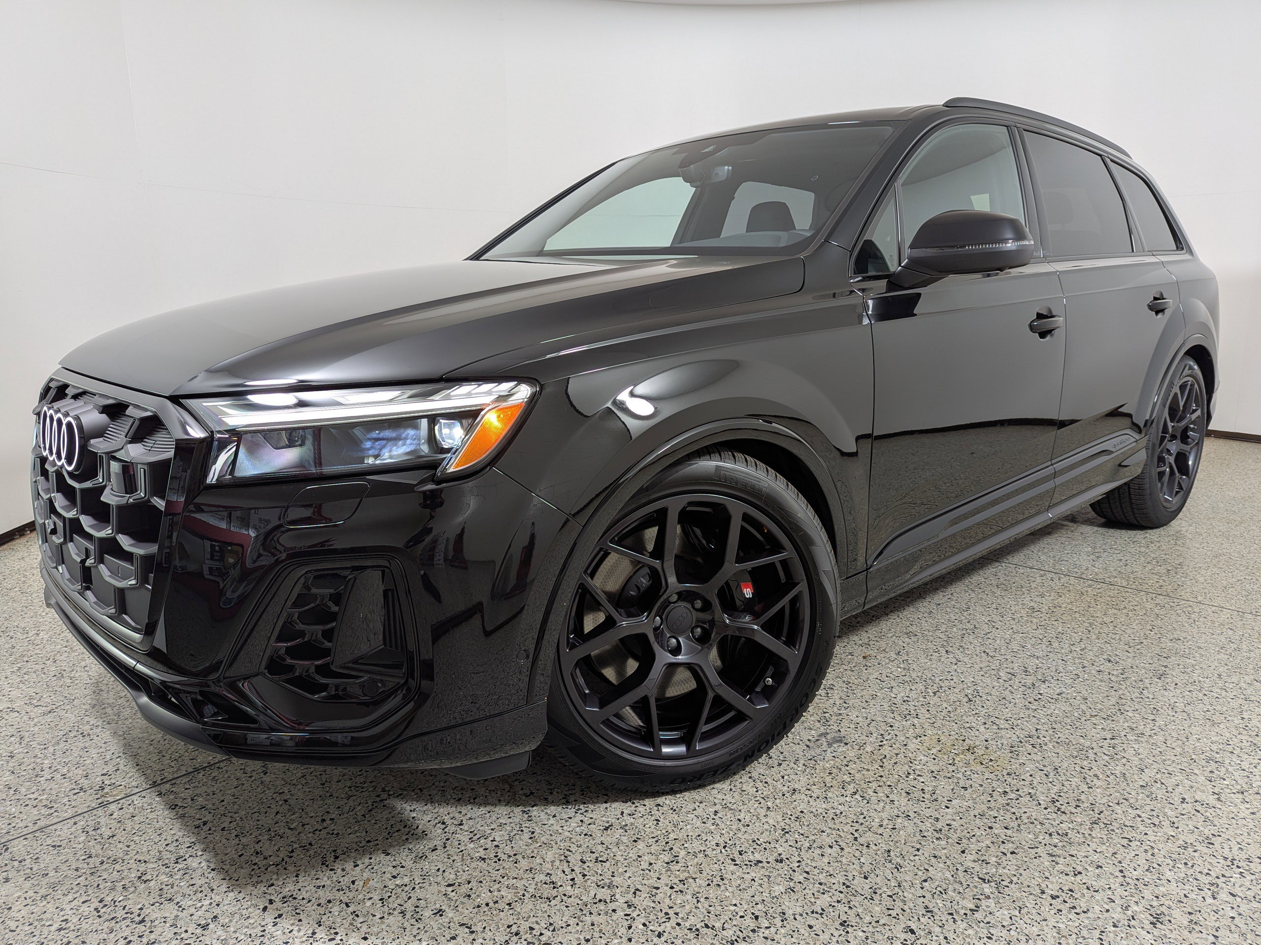 New 2026 Audi SQ7 Premium Plus image 18
