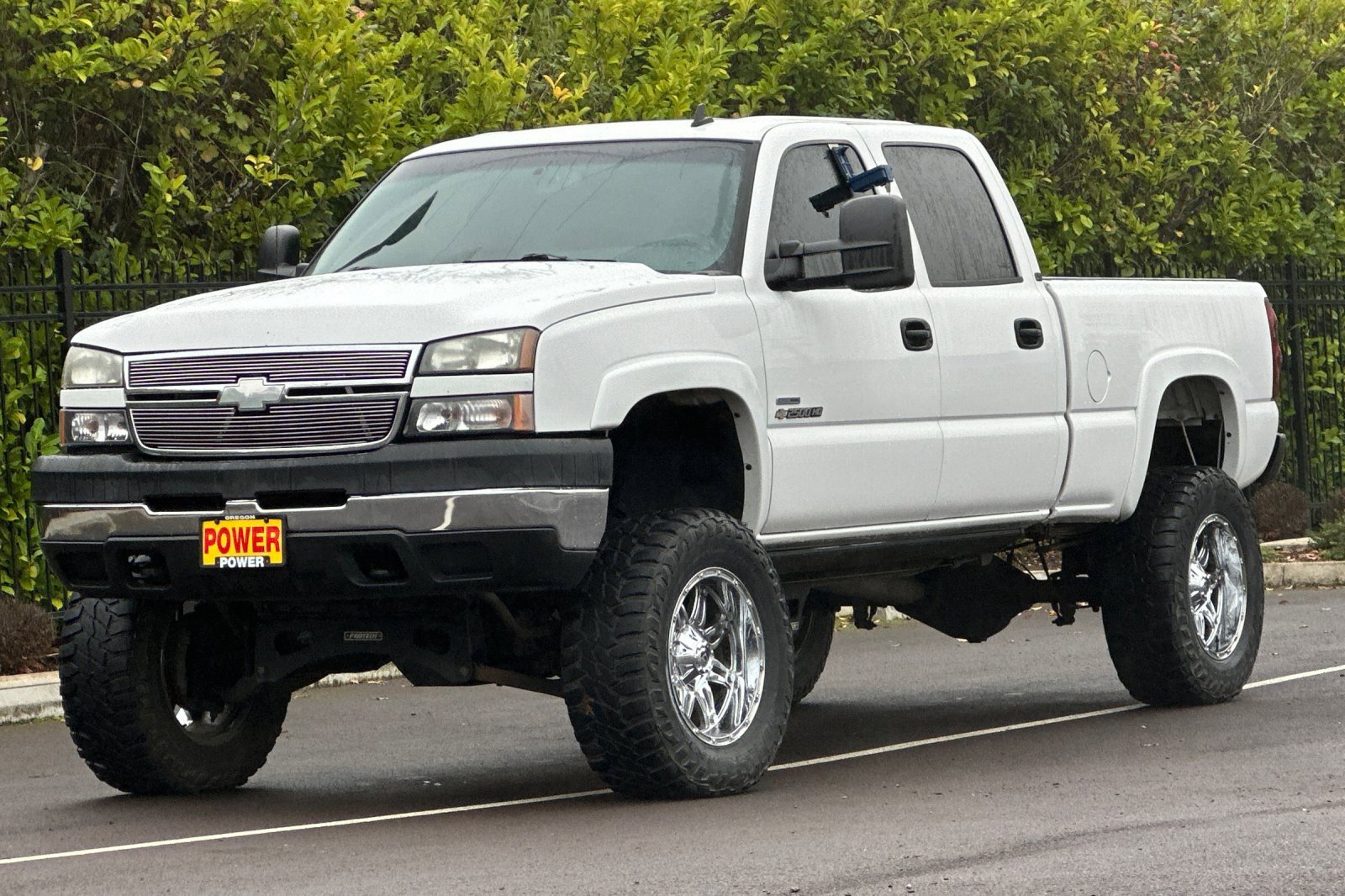 Used 2006 Chevrolet Silverado 2500 LT w/ Heavy-Duty Power Package image 8