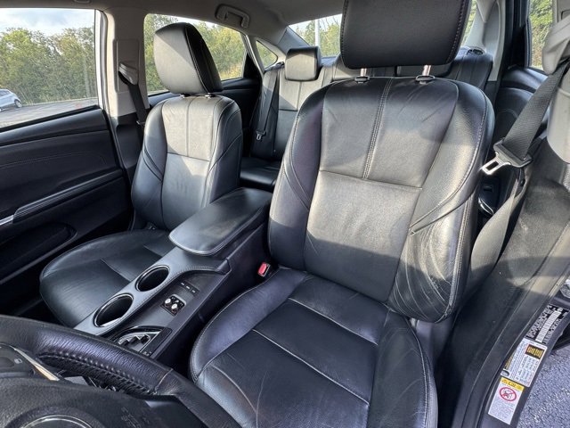 Used 2018 Toyota Avalon XLE image 9