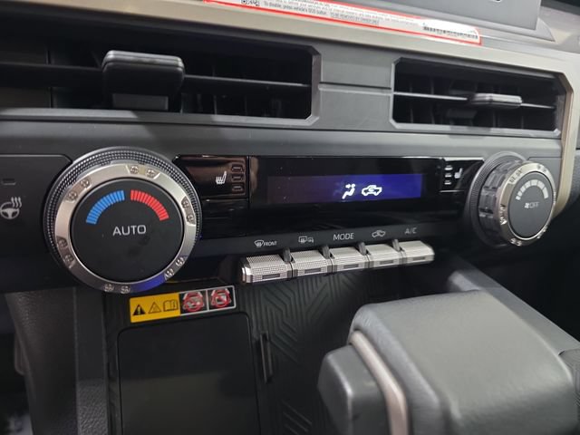 Certified 2024 Toyota Tacoma SR5 AWD/4WD image 19