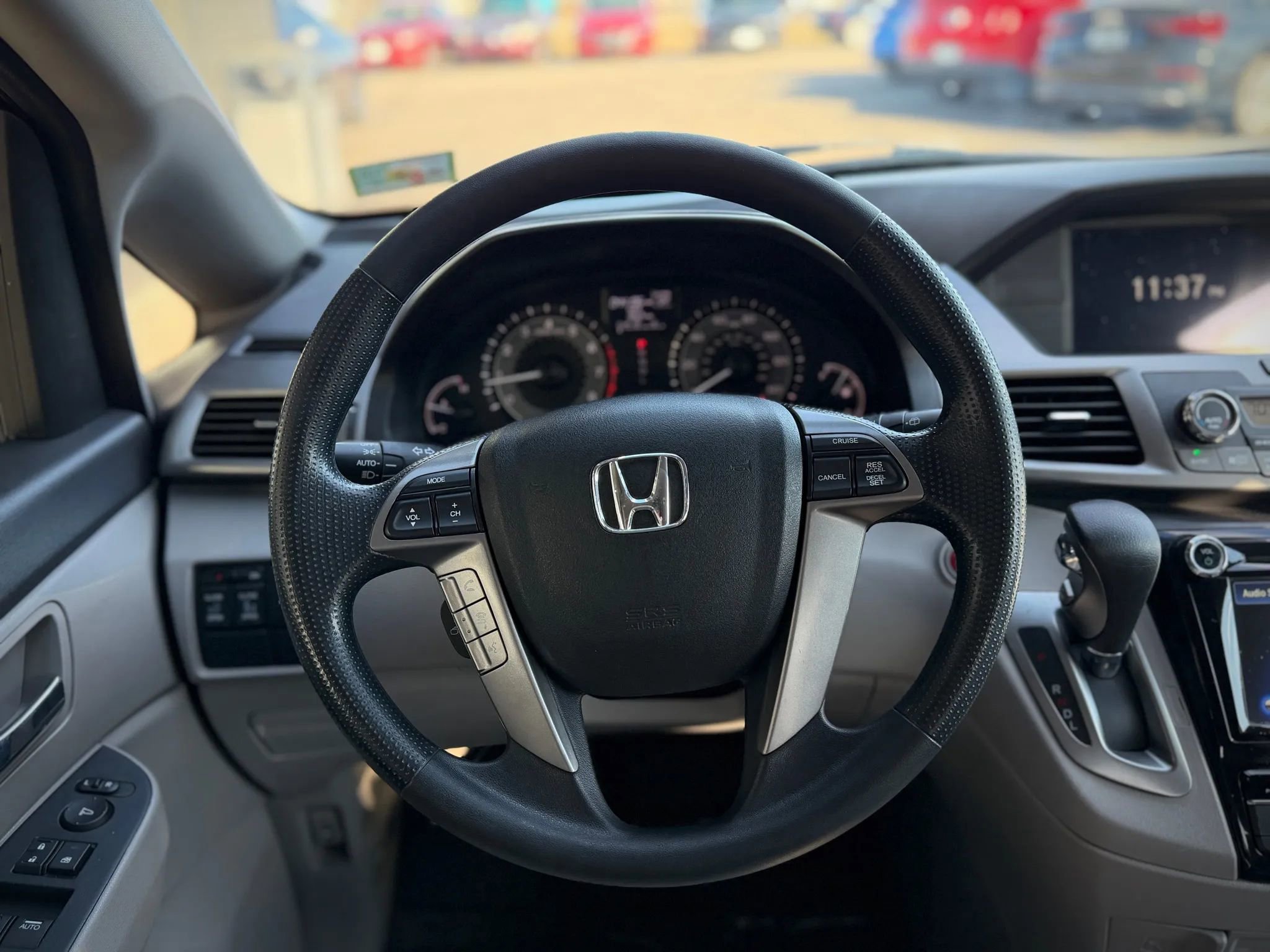 Used 2016 Honda Odyssey SE image 9
