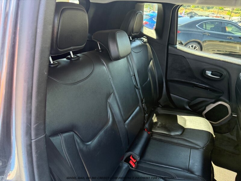 Used 2016 Jeep Renegade Limited AWD/4WD image 16
