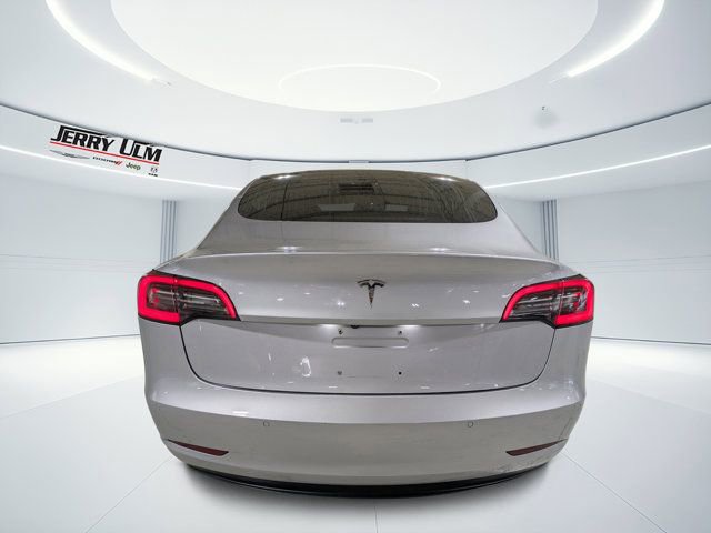 Used 2018 Tesla Model 3 Long Range image 4