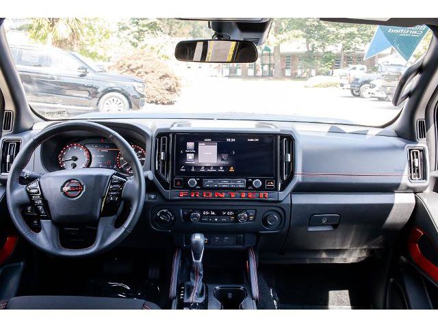 Used 2025 Nissan Frontier PRO-4X AWD/4WD image 11