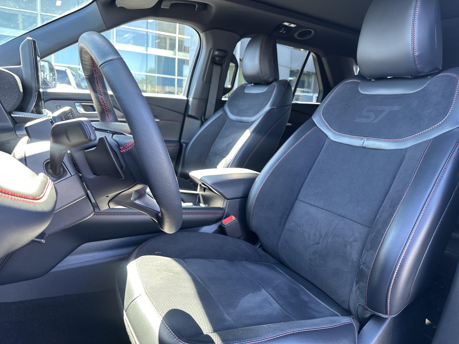 Certified 2025 Ford Explorer ST w/ Sun And Sound Package AWD/4WD image 12