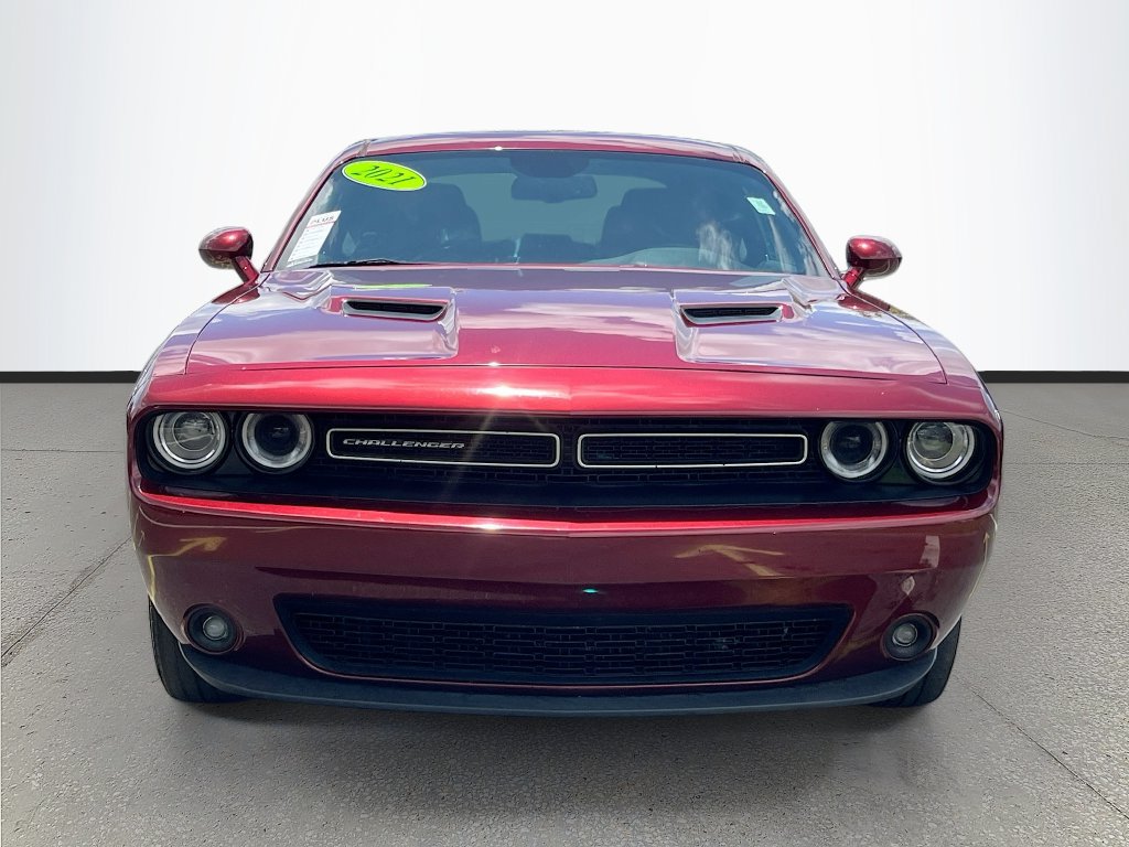 Used 2021 Dodge Challenger SXT w/ Driver Convenience Group AWD/4WD image 2
