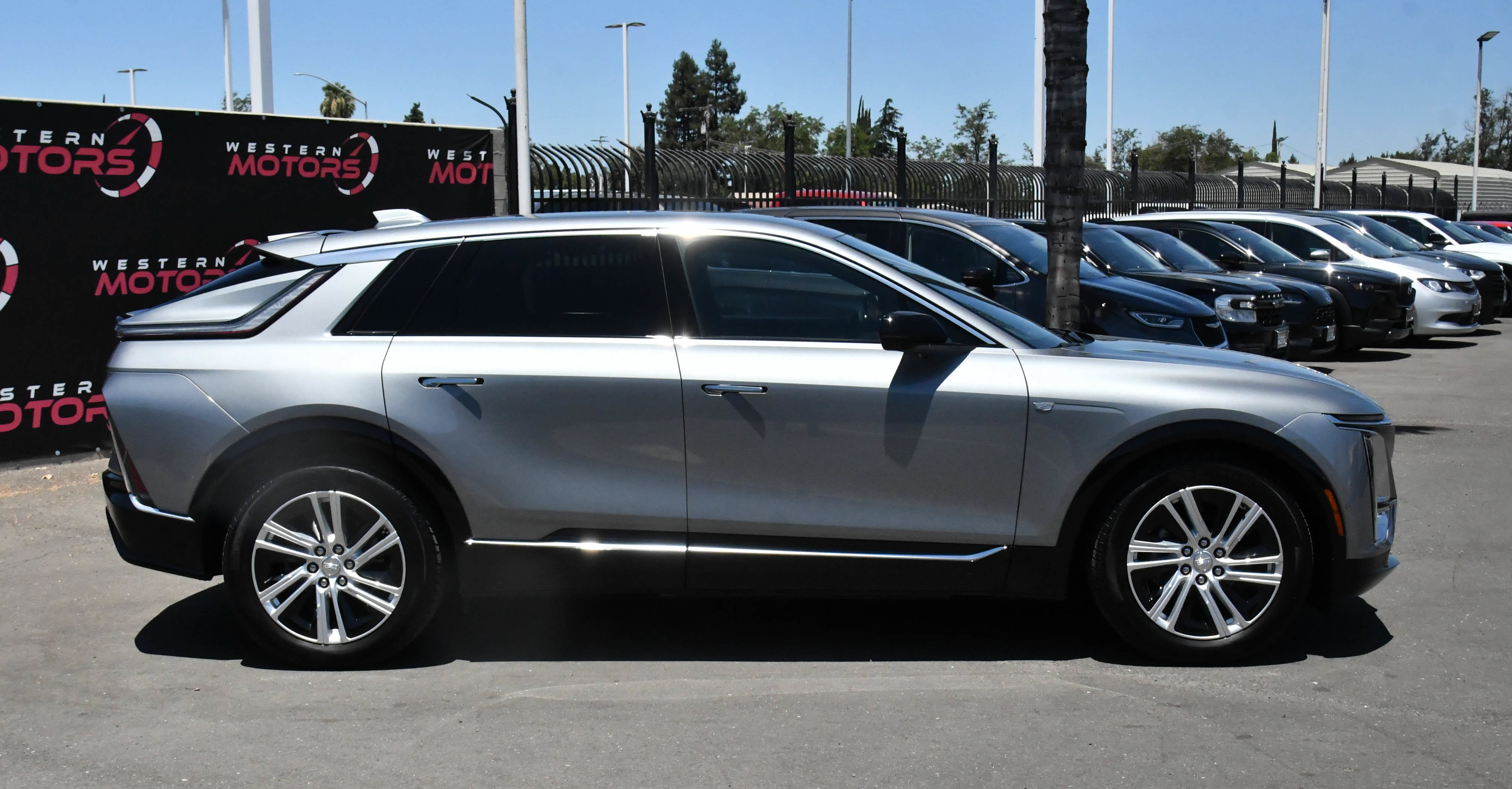 Used 2024 Cadillac Lyriq Tech w/ Driver Assist Package RWD image 9