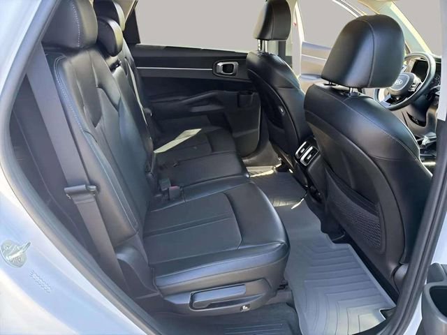 Used 2021 Kia Sorento S image 25