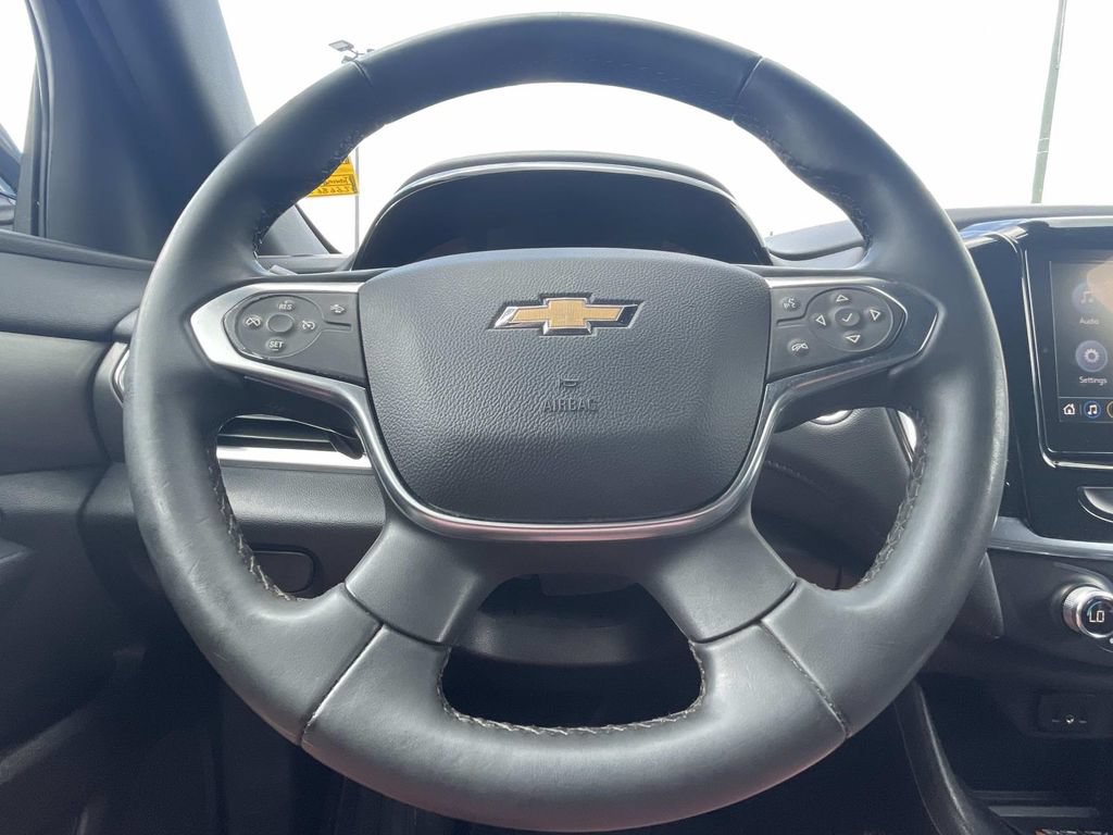 Used 2023 Chevrolet Traverse LT FWD image 26