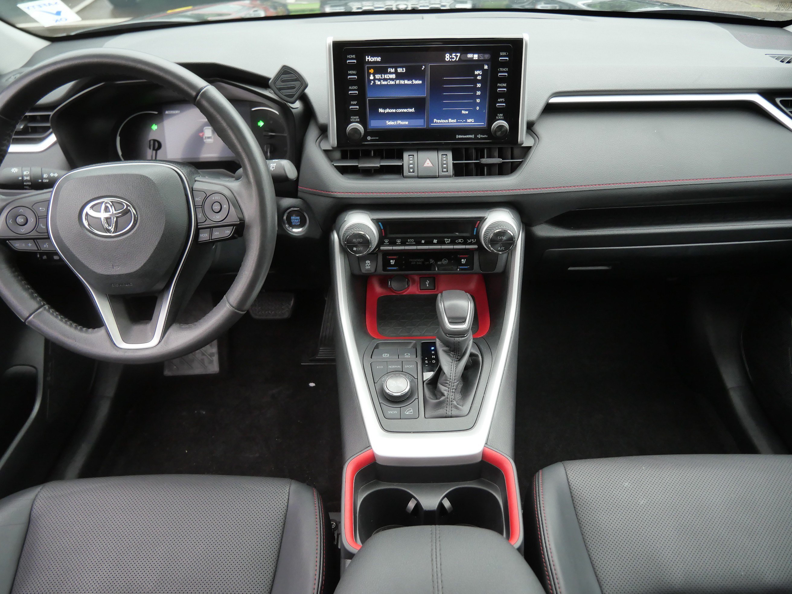 Used 2020 Toyota RAV4 TRD Off-Road w/ TRD Off-Road Weather Package AWD/4WD image 11