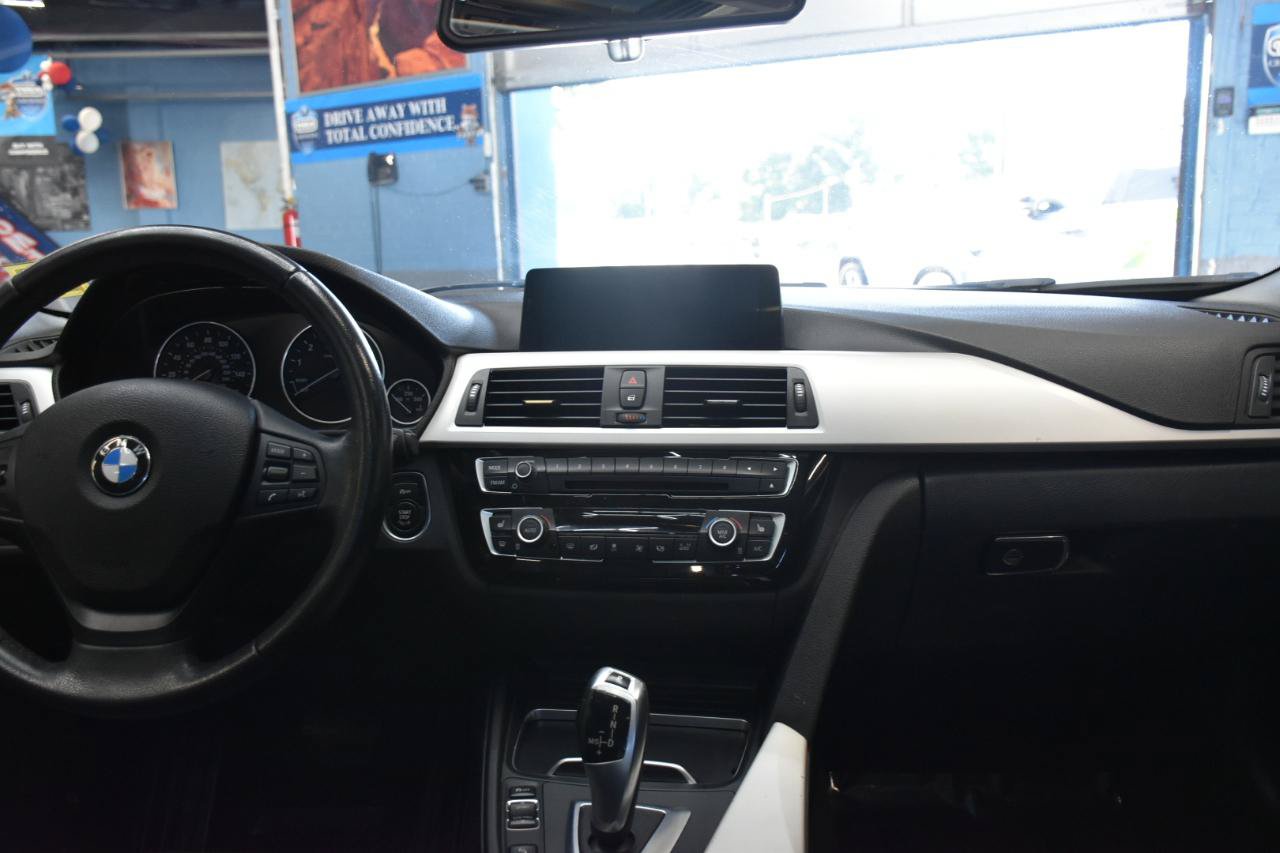 Used 2016 BMW 320i xDrive Sedan AWD/4WD image 33