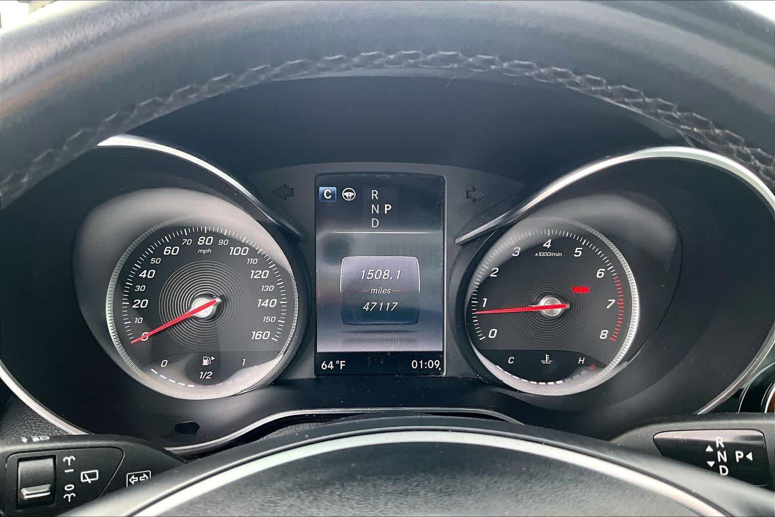 Used 2019 Mercedes-Benz GLC 300 4MATIC image 26